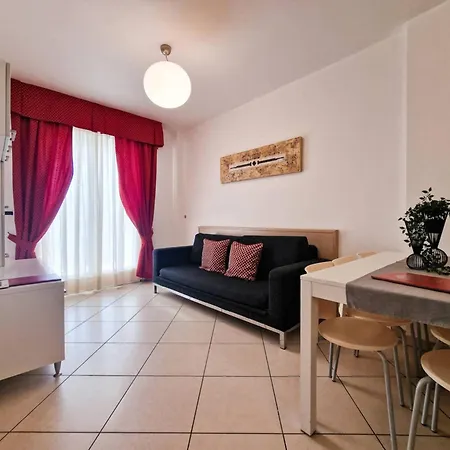 Flat With A Spacious Sunny Terrace - Beahost Μπιμπιόνε