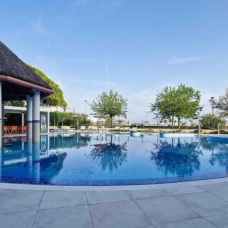 Flat With A Spacious Sunny Terrace - Beahost Διαμέρισμα